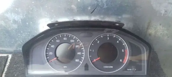 Volvo XC60 Speedometer (instrument cluster) 31270905AA