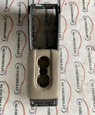 Audi Q7 4L Center console