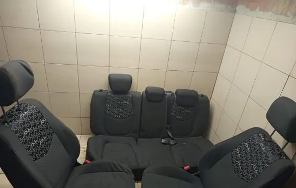 Seat set