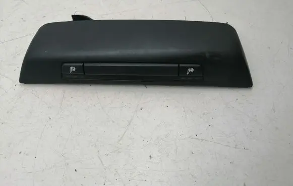 BMW 1 E81 E87 Seat heating switch 6131696260403 03743670 110187