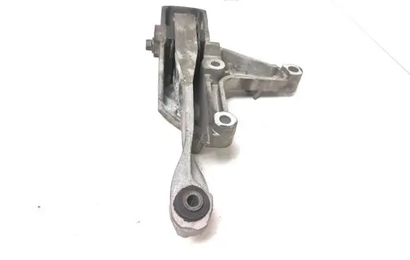 Volvo XC90 Engine mount bracket 30680708 30680710