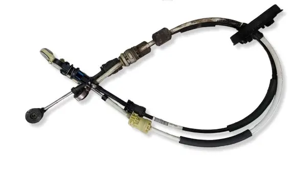 Opel Insignia A Gear shift cable linkage 55577543