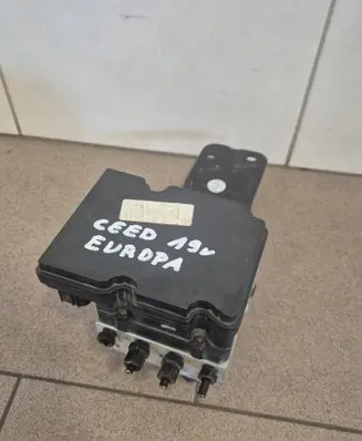 KIA Ceed ABS Pump 58920J7350