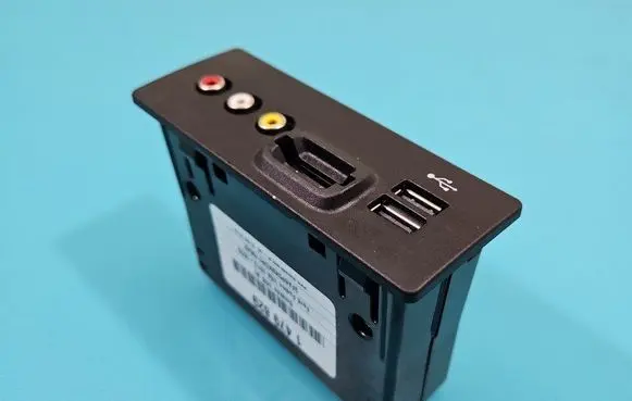 Ford Fusion II USB socket connector BT4T-14F014-AE IMPRK1479829