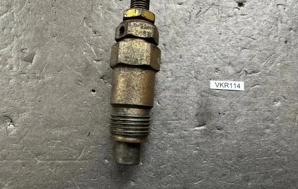Nissan Patrol 260 Fuel injector 710681 1660005E12