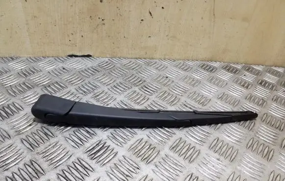 Peugeot 308 Rear wiper blade arm