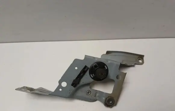 BMW i4 Fender mounting bracket 8739317 9466093