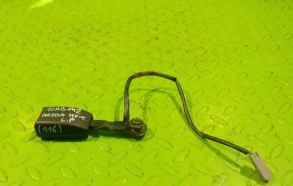 Mazda MX-5 NC Miata Front seatbelt PRZOD ZAPINKA