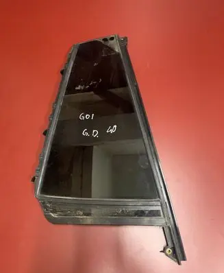 BMW X3 G01 Rear vent window glass 7410056
