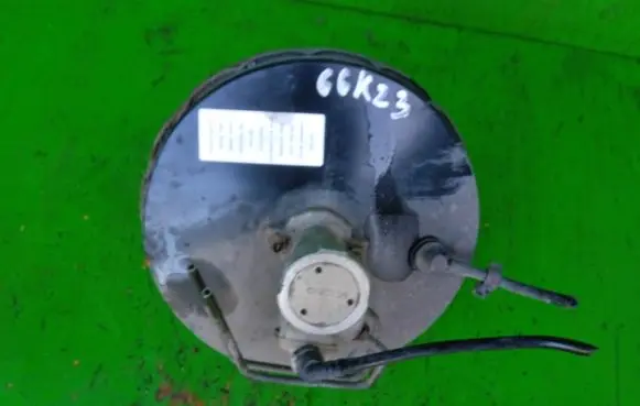 Ford Focus Brake booster