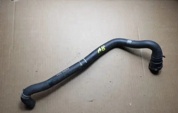 Land Rover Range Rover Sport L494 Engine coolant pipe/hose FPLA7752CA