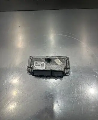 Volkswagen Golf V Engine control unit/module 03C906024AS 616014501 6L3431311