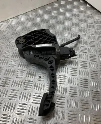 Clutch pedal