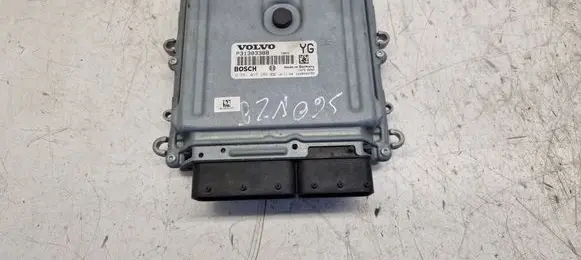 Volvo XC60 Engine control unit/module P31303388 31303388 0281015286