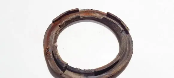 Subaru Forester SF Front coil spring rubber mount 