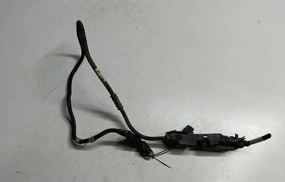 Audi Q2 - Fuel line/pipe/hose 5Q0131983J 5Q0131327B