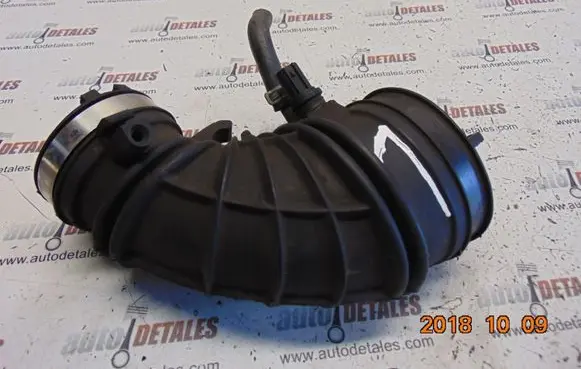 Honda CR-V Air intake hose/pipe