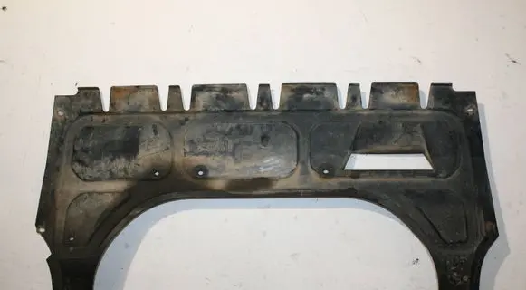 Skoda Fabia Mk2 (5J) Engine splash shield/under tray 6Q0825237R