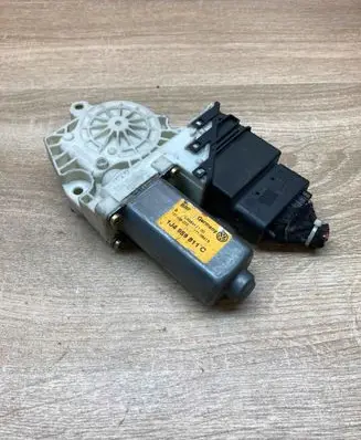 Volkswagen Golf IV Rear door window regulator motor 1J4959811C 9776101439203