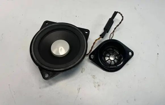 BMW 5 F10 F11 Front door speaker 9169690 65139169690 9368383