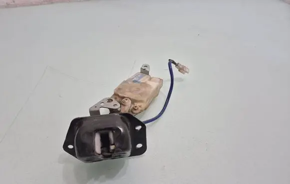Nissan X-Trail T30 Tailgate/trunk/boot lock/catch/latch 905508H300