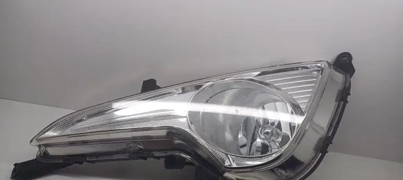 Hyundai i40 Front fog light 922013Z010