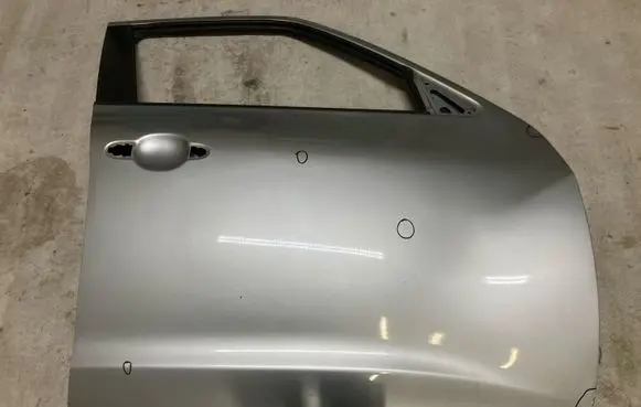 Nissan Juke I F15 Front door 