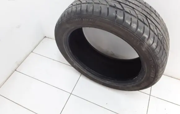 Opel Vectra C R17 summer tire 