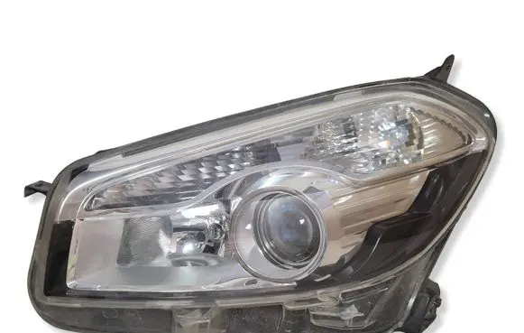 Nissan Qashqai Headlight/headlamp 174450