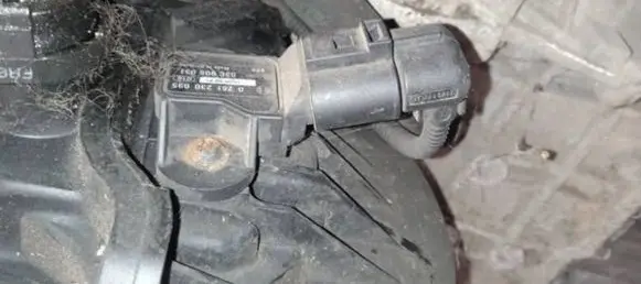 Volkswagen Golf Plus Air pressure sensor 0261230095 03C906051