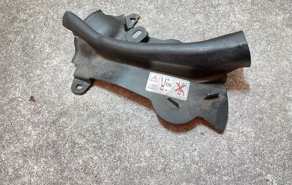 BMW 5 G30 G31 G38 Engine compartment rubber 7349602 74850613