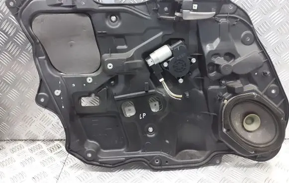 Mazda 3 I Front door window regulator with motor BP4K5997XG