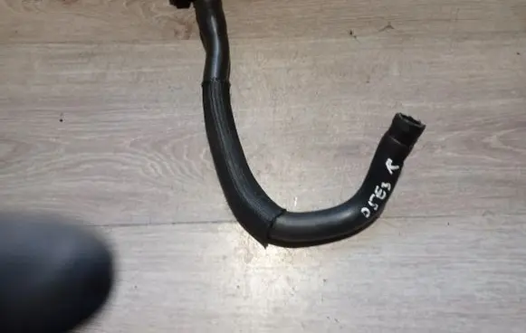 Volvo V70 Engine coolant pipe/hose 30745335