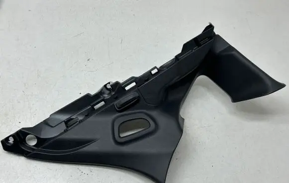 Subaru Crosstrek III (D)pillar trim (top) 94015FN00A