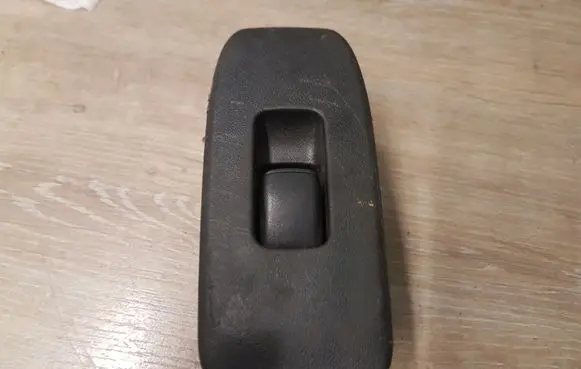 Mitsubishi Pajero Electric window control switch MR445659 3170D7