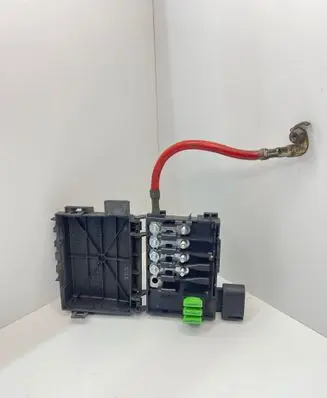 Volkswagen Golf IV Fuse module 1J0937550