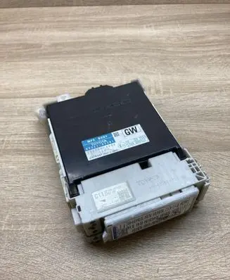 Toyota Prius (XW30) Fuse module 8922147381