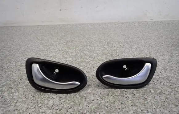 Nissan Primera Front door interior handle 