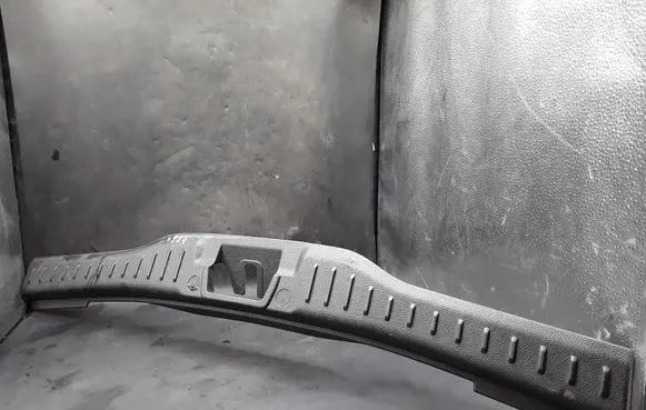 Ford Focus Trunk/boot sill cover protection BM51N40352A BM51N40352