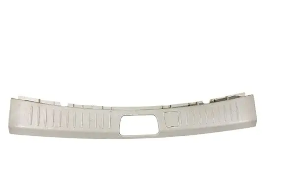 Trunk/boot sill cover protection
