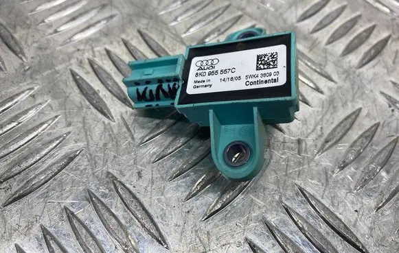 Audi A3 S3 8P Airbag deployment crash/impact sensor 8K0955557C
