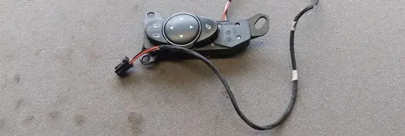 Mercedes-Benz CLS C219 Wing mirror switch 2118216079