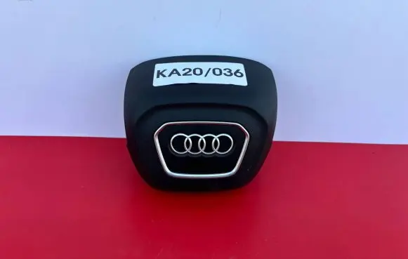 Audi A3 S3 8V Steering wheel airbag cover 62670230