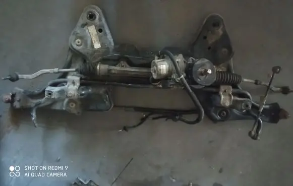 Peugeot 208 Front subframe LO465668