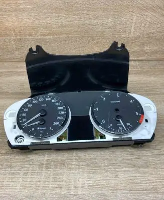 BMW 5 E60 E61 Speedometer (instrument cluster) 6945633 110080213
