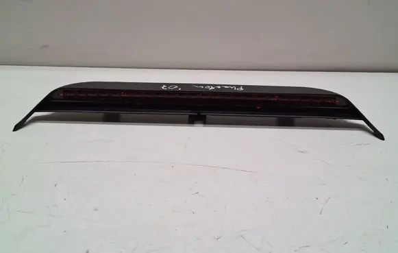 Volkswagen Phaeton Third/center stoplight 3D0945097 3D0945121
