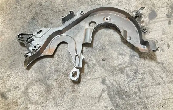 Peugeot Partner III other engine part 9824675180