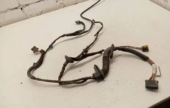 Opel Movano A Front door wiring loom 8200470098