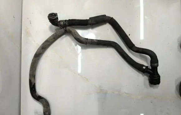 BMW X6 E71 Engine coolant pipe/hose 7798498
