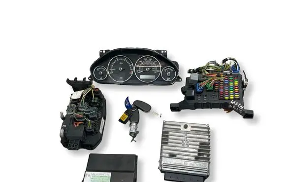 Jaguar X-Type Engine ECU kit and lock set 7X4312A650BA 28078700 R0411C057A